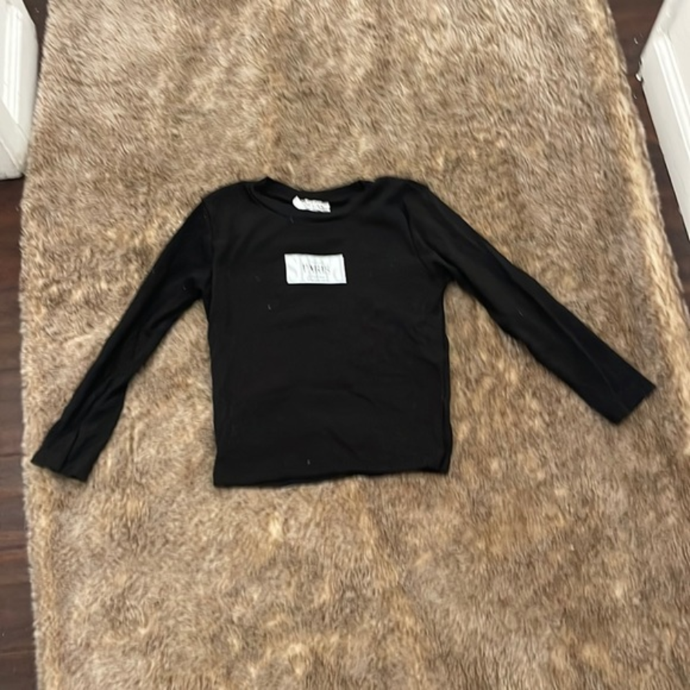 Stunning‎ top